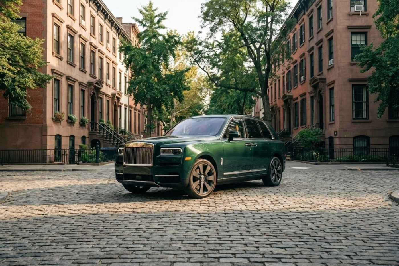 SUV grande no dia a dia, como o porte redefine a rotina com Range Rover, Cayenne e X7