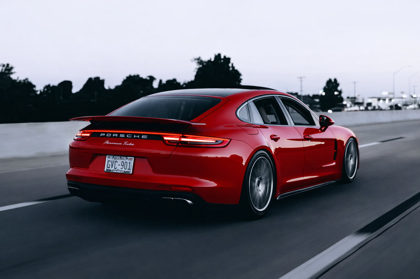 Como avaliar o histórico de um carro premium antes de comprar