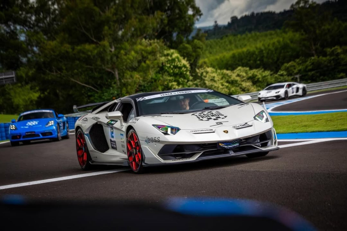 Como testar um carro de luxo em 60 minutos