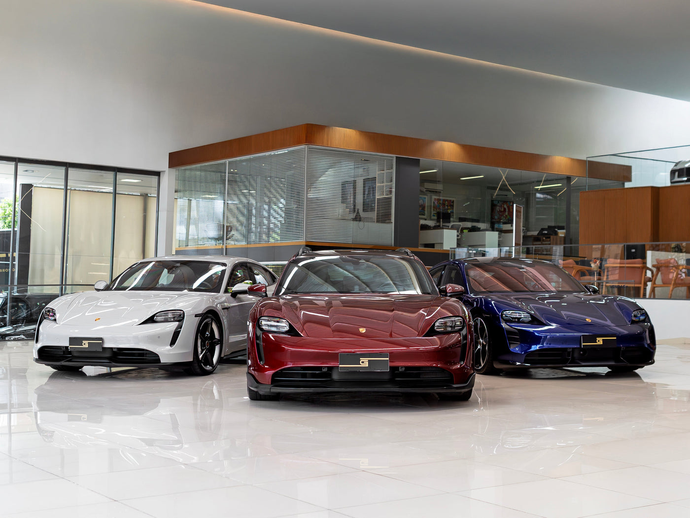 A experiência por trás de dirigir um carro de luxo