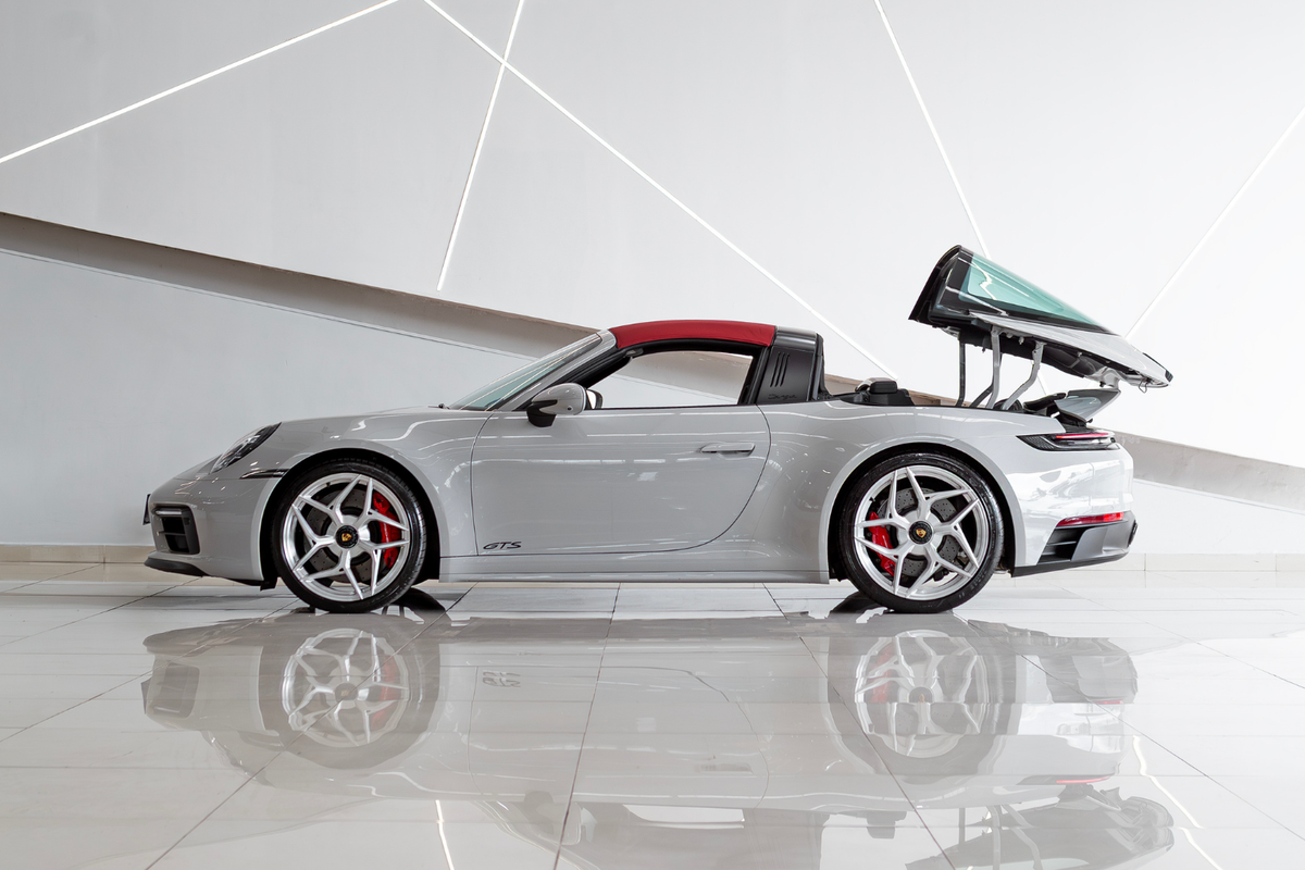 Porsche 911 no showroom Gatti